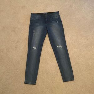 women’s jeans. slightly ripped, great quality and material